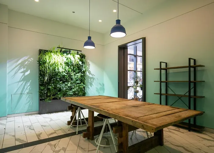 W Loop W Gym Pool Coworking Nr Uic Chi-396 * Chicago