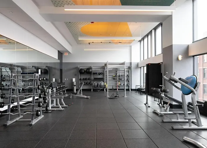 W Loop W Gym Pool Coworking Nr Uic Chi-396 Chicago