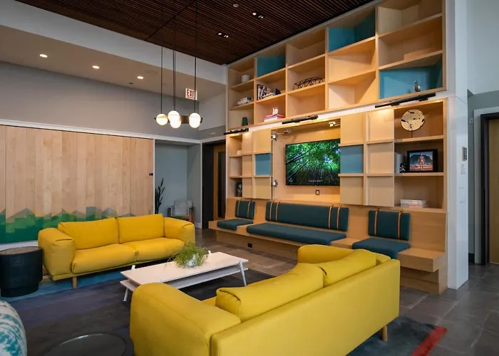 W Loop W Gym Pool Coworking Nr Uic Chi-396 Chicago